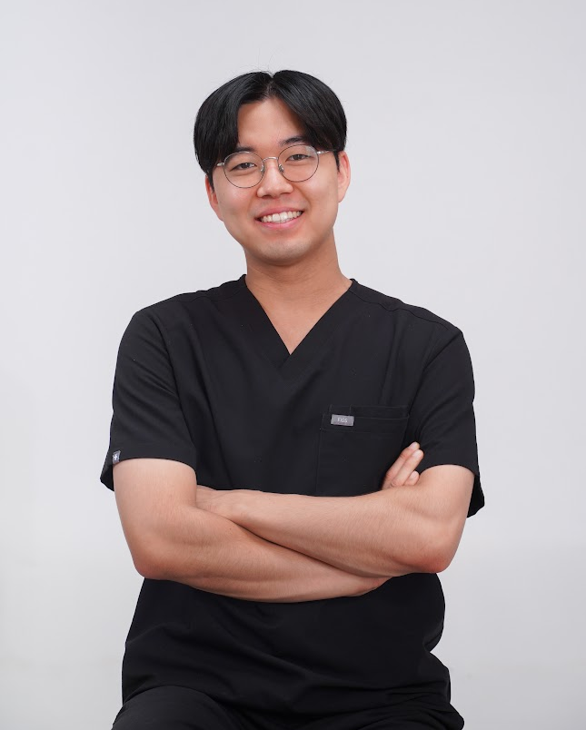 Dr Sam Jung